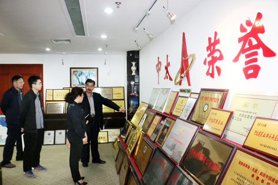 �ȷ�������ί������λ��(chu��ng)�����˽M�����F��˾�z�鿼��������λ��(chu��ng)������